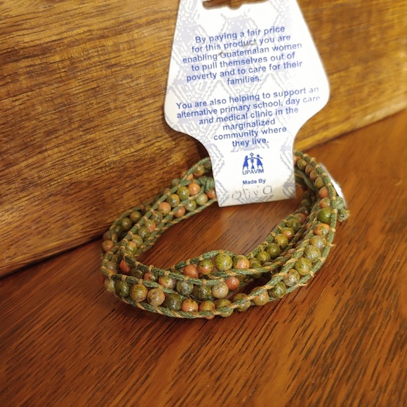 💜 Stone Bead Wrap Bracelet, Greens - Picture 7 of 7